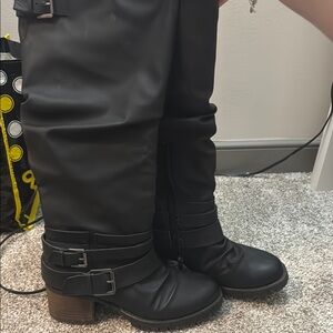 Carlos black womens boots EUC